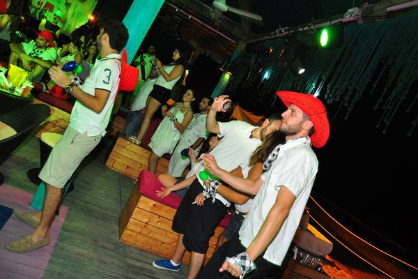 Saturday Night Fever At Edde Sands